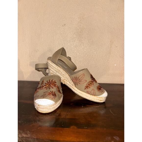 Coldwater Creek Coastal Cowgirl Hippie Beaded & Embroidered Espadrilles Wedges - Picture 1 of 7
